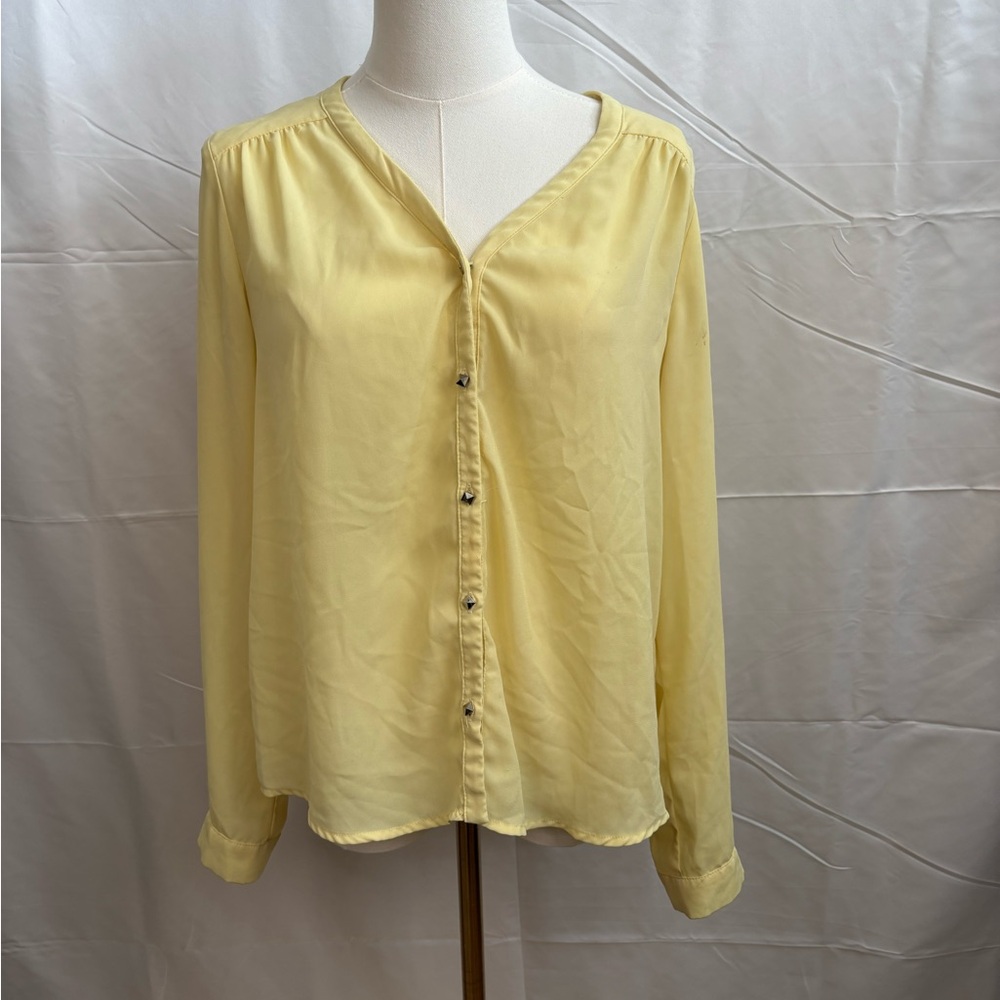 Forever 21 Yellow Chiffon Blouse Small V Neck Button Front Long Sleeve Top